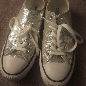 Silver sequin low top converse